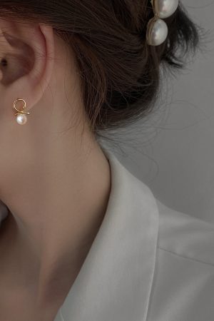 Elegant Minimalist 925 Sterling Silver Needle Pearl Design Earrings for Women, Unique Small Trendy Ear Studs
