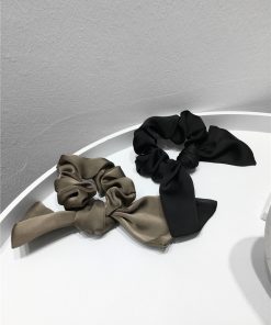 Elegant Minimalist Solid Color Bow Pleated Hair Tie - High-End Fabric Rubber Band for Chic Hairstyles - 2025 Style