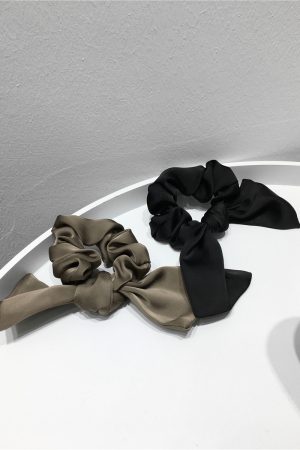 Elegant Minimalist Solid Color Bow Pleated Hair Tie - High-End Fabric Rubber Band for Chic Hairstyles - 2025 Style
