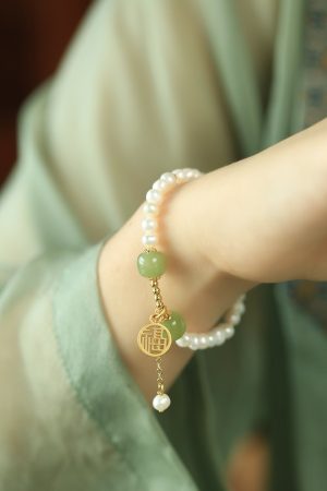 Elegant Natural Pearl and Hetian Jade Blessing Pendant Bracelet for Women - Chinese Style Light Luxury Mother's Day Gift