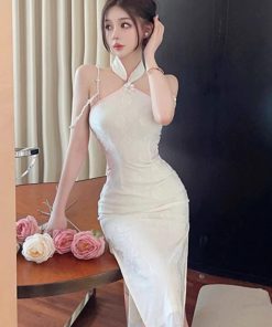 Elegant Off-Shoulder Halter Neck Cheongsam Evening Dress - High-End Light Luxury Party Dress for a Chic Look