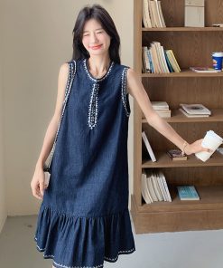 Elegant Petite Sleeveless Dress for Summer - Trendy Classy Style for May Day Outings, Perfect for 90s and Y2K Fashion Lovers