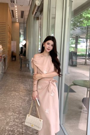 Elegant Pink Butterfly Manor Two-Piece Top and Skirt Set for Women - Summer 90s Inspired Fashion