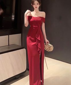 Elegant Red One-Shoulder Evening Gown for Women, High-End French Style, Sexy Banquet Dress for Formal Events