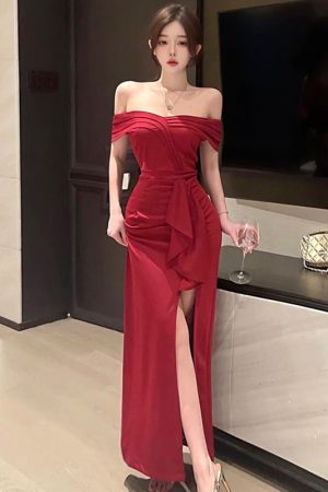 Elegant Red One-Shoulder Evening Gown for Women, High-End French Style, Sexy Banquet Dress for Formal Events