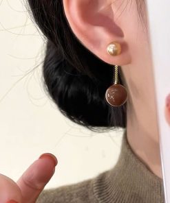Elegant Retro Coffee-Colored Pearl Round Ball Drop Earrings - Versatile Vintage-Inspired Jewelry for a Chic Look