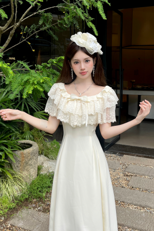 Elegant Retro Floral Lace Summer Long Dress with Cape Design - Perfect for 90s and Y2K Inspired Fashion