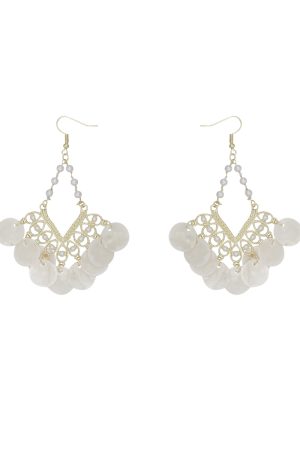 Elegant Retro Shell Tassel Earrings with Niche Ins-Style Ear Hooks for a High-End Look