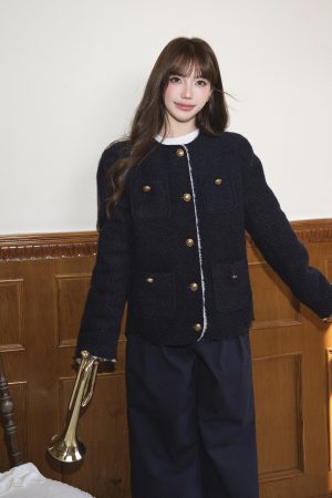Elegant Round Neck Woolen Coat for Women - Slim Fit, Long Sleeve, Warm Autumn Winter Outerwear, Flattering Design, High-End Feel