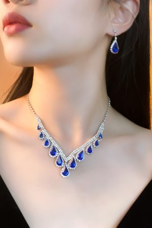 Elegant Royal Blue Water Drop Necklace Set - High-End Versatile Clavicle Chain for Evening Wear, Fashion Accessory for Brides
