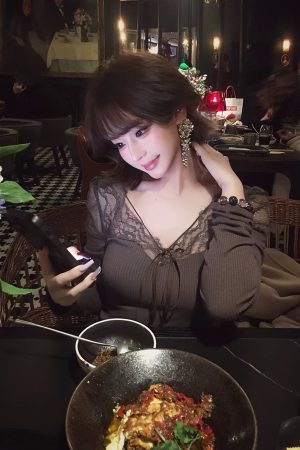 Elegant Sexy Lace Spliced Long Sleeve Top - Versatile Floral Design for Chic Night Out, Perfect for Y2K and Romantic Looks