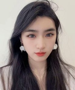 Elegant Shell Flower Drop Earrings for Women, Niche French Style Ear Clips, 2025 Trendy Design