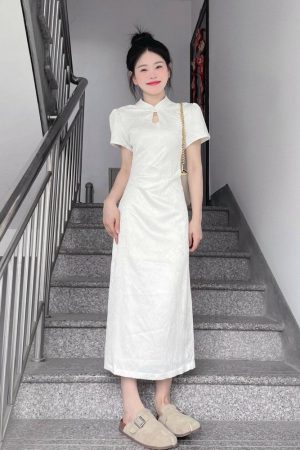 Elegant Short-Sleeve Qipao Dress for Women - Waist-Cinching, High-Quality Chinese Style, Summer National Dress with Stand Collar