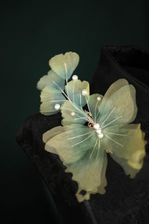 Elegant Silk Embossed Butterfly Hairpin Side Clip - Fairy-Inspired Tang Style Hanfu Hair Accessory for Girls