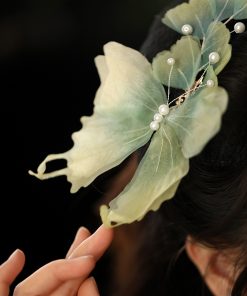 Elegant Silk Embossed Butterfly Hairpin Side Clip - Fairy-Inspired Tang Style Hanfu Hair Accessory for Girls