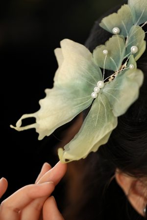 Elegant Silk Embossed Butterfly Hairpin Side Clip - Fairy-Inspired Tang Style Hanfu Hair Accessory for Girls