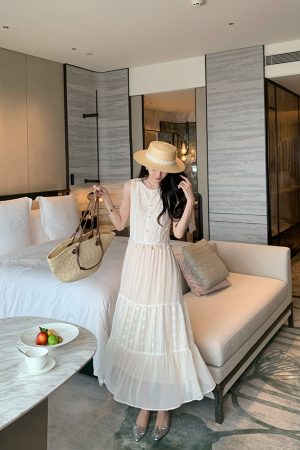 Elegant Sleeveless Long French Heavy Knit Dress for Women - Summer 90s Inspired Casual Style