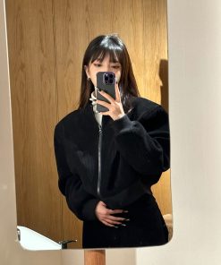 Elegant Slim-Fit Corduroy Suit for Women - Short Jacket & Casual Long Pants - Stylish 90s-Inspired Outfit, Perfect for Chic Occasions