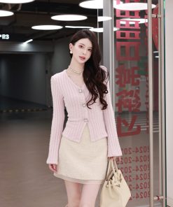 Elegant Slim Fit Heavy-Duty Long Sleeve Knitted Cardigan for Women - One-Click Slimming, Chic Designer Style, Perfect for Layering