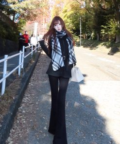 Elegant Slim Fit Woolen Coat for Women - Hepburn Style High-End Socialite Spring Outerwear, Flattering & Chic Fashion