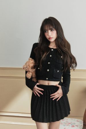 Elegant Slimming Knitted Two-Piece Set with Half Skirt - High-End Fragrance Inspired, Perfect for 90s and Y2K Fashion Lovers