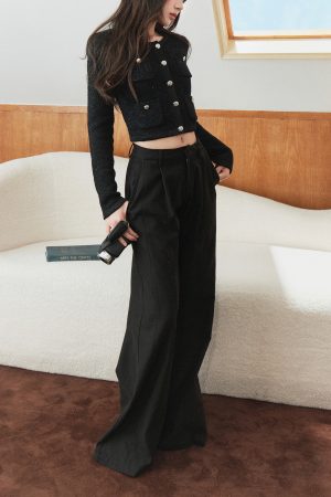 Elegant Slimming Knitted Two-Piece Set with Half Skirt - High-End Fragrance Inspired, Perfect for 90s and Y2K Fashion Lovers