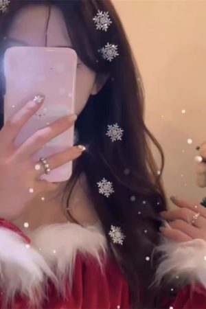 Elegant Snowflake Pearl Hair Clip for Women - High-End Autumn Winter Side Clip for Bangs, Sweet Small Hairpin Accessory