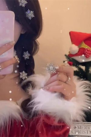 Elegant Snowflake Pearl Hair Clip for Women - High-End Autumn Winter Side Clip for Bangs, Sweet Small Hairpin Accessory