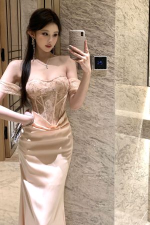 Elegant Strapless Evening Gown with Lace Splicing - High-End French-Style Light Luxury Dress for Banquet and Special Occasions