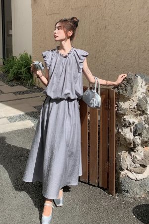 Elegant Summer Slimming Top and Skirt Set - Age-Reducing May Day OOTD with Socialite Charm