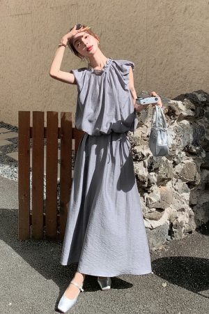 Elegant Summer Slimming Top and Skirt Set - Age-Reducing May Day OOTD with Socialite Charm