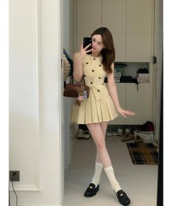 Elegant Summer Two-Piece Set for Women: Tailored Suit Vest & Pleated Short Skirt with Chic Style and Sophisticated Vibe