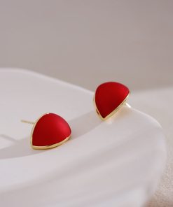 Elegant Tea-Colored Arc-Shaped Ear Studs, Retro French Hepburn Style Earrings, Unique High-End Design for Timeless Chic