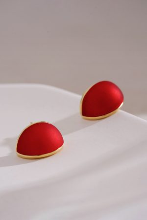 Elegant Tea-Colored Arc-Shaped Ear Studs, Retro French Hepburn Style Earrings, Unique High-End Design for Timeless Chic