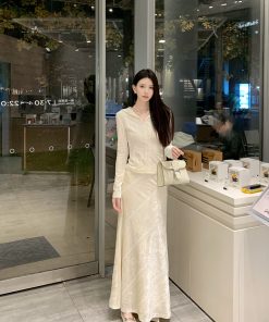 Elegant Velvet Sequin Mermaid Midi Skirt for Women, High-End Fit, Flattering Waist-Hip Ratio, Chic Evening Wear