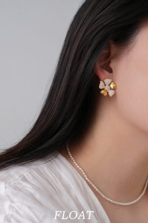 Elegant Women's French Floral Drip Glaze Earrings with Sparkling Diamond Details - Gold Flower Ear Clips