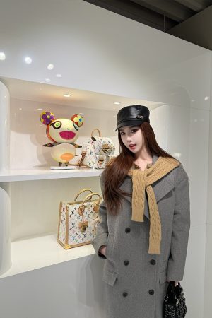 Elegant Women's Winter Melange Wool Knitted Cardigan - Artistic Design, Cozy Style for Cold Weather