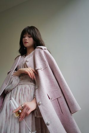 Elegant Wool Cape Jacket - Vintage Tweed Coat with Camellia Mousse Fragrance - Chic Women's Outerwear for Timeless Style