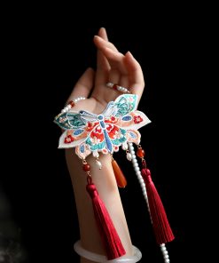 Embroidered Butterfly Tassel Necklace for Women - National Style Hanfu Accessories for Autumn & Winter, Ancient Qipao Jewelry