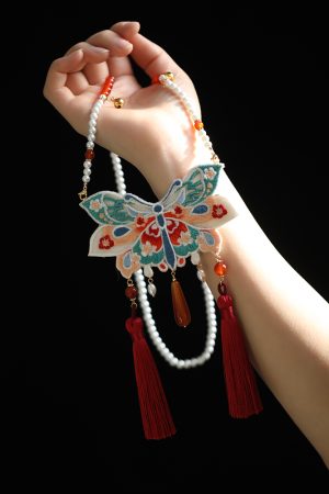 Embroidered Butterfly Tassel Necklace for Women - National Style Hanfu Accessories for Autumn & Winter, Ancient Qipao Jewelry