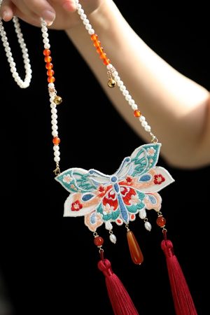 Embroidered Butterfly Tassel Necklace for Women - National Style Hanfu Accessories for Autumn & Winter, Ancient Qipao Jewelry