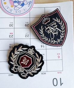 Embroidered Pudding Bear JK Uniform Brooch - British College Style Versatile Fashion Badge Suit Pin Accessory