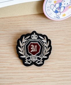 Embroidered Pudding Bear JK Uniform Brooch - British College Style Versatile Fashion Badge Suit Pin Accessory