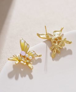 Ethereal Light Yellow Butterfly Earrings - Cute Versatile Ear Studs for Summer 2025, Sweet Temperament Jewelry, Trendy Accessory