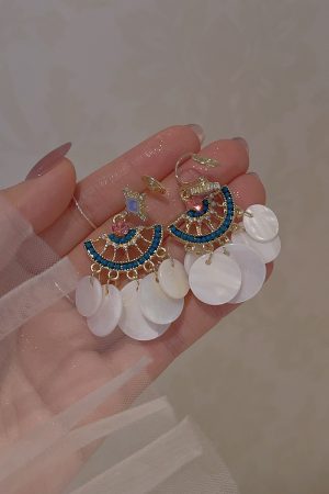 Ethnic Shell Round Fan-Shaped Earrings with Blue Zircon - Stylish Vacation Ear Accessories for Travel