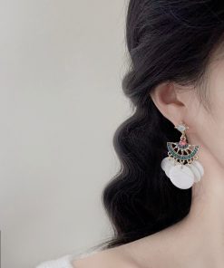 Ethnic Shell Round Fan-Shaped Earrings with Blue Zircon - Stylish Vacation Ear Accessories for Travel