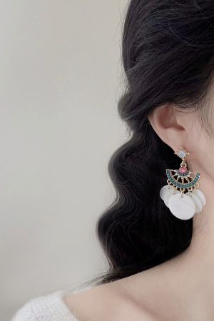 Ethnic Shell Round Fan-Shaped Earrings with Blue Zircon - Stylish Vacation Ear Accessories for Travel