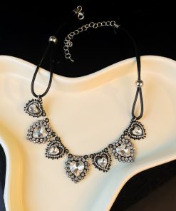 European American Punk Style Crystal Inlaid Black Silver Heart Necklace Clavicle Chain - Trendy Temperament Jewelry