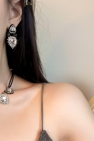European American Punk Style Crystal Inlaid Black Silver Heart Necklace Clavicle Chain - Trendy Temperament Jewelry
