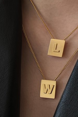 European American Style Square Pendant Necklace - INS Clavicle Chain for Women, Trendy Letter Design, Fashion Jewelry